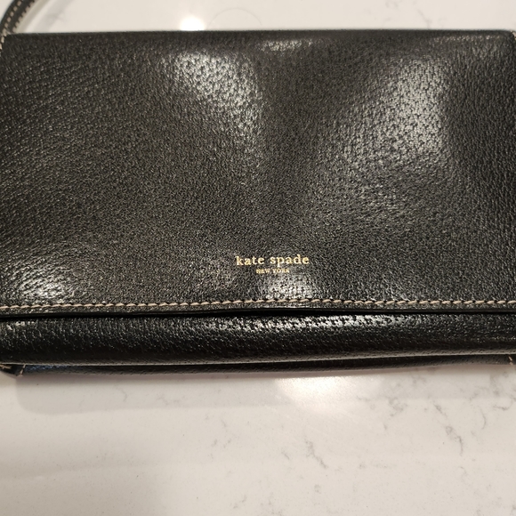 LIKE NEW BLACK LEATHER KATE SPADE PURSE - Picture 3 of 10
